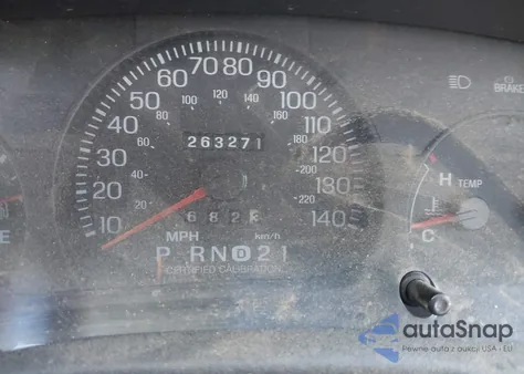 1998 Ford Crown Victoria Police Interceptor из США, поврежденный, VIN 2FAFP71W4WX175787